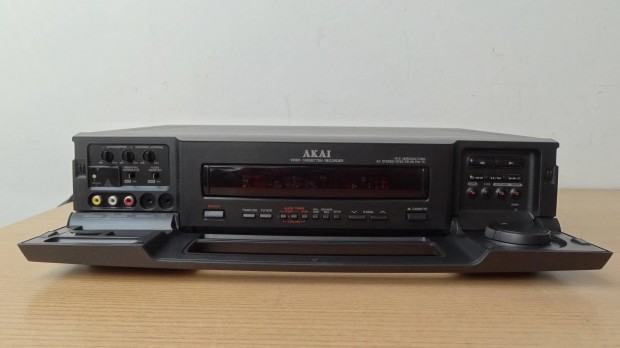 Akai VS-2200-VD Video rekorder Gyri tvval