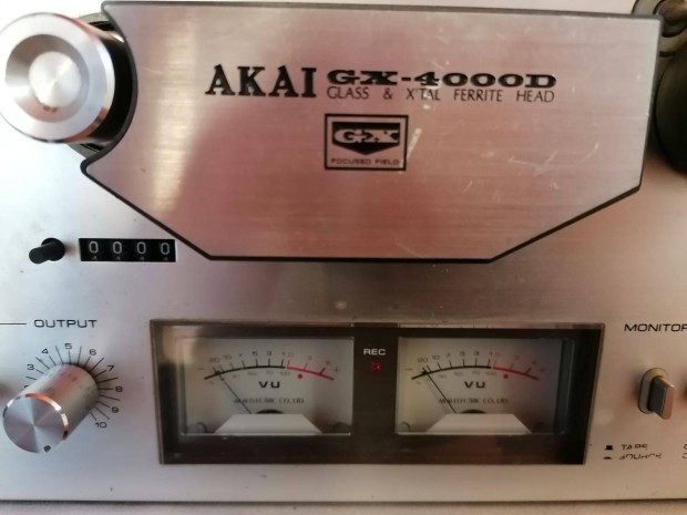 Akai magn elad