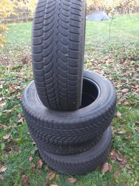 Akci Bridgestone Blizzak hasznlt 4 db Tli Gumi 215/60 R17 egyben