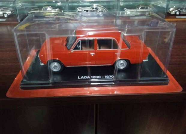 kcio Lada 2101 kisauto modell 1/24 Elad