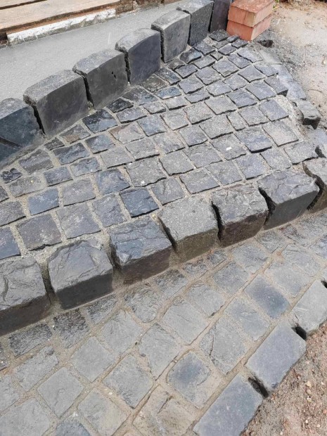 Bazalt Kockako Ar () Bazalt Kockako Ar