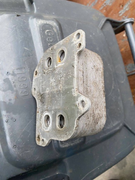 Akció! Olajhűtő hőcserélő Volkswagen CR TDI 03n117021