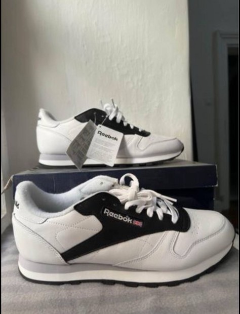 Akci! j Reebok 44,5 Sneaker frfi br cip