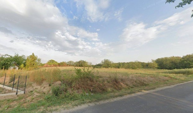 Akci� ! Be�p�tetlen ter�let elad� Dunaegyh�z�n!