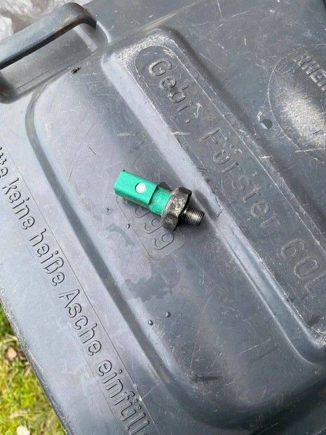 Akció ! Olajnyomás jeladó Volkswagen Audi Skoda Seat CR TDI