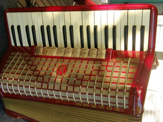 Akci!!! Hohner Atlantic profi 120 bassz. harmonika tangharmonika