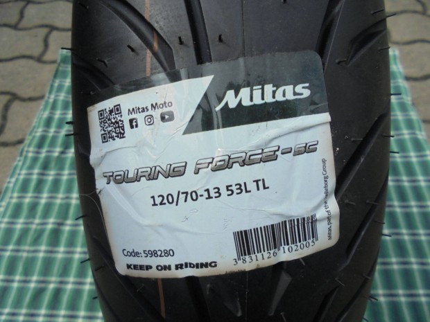 Akció !!! 120/70 R 13-as új első gumi eladó