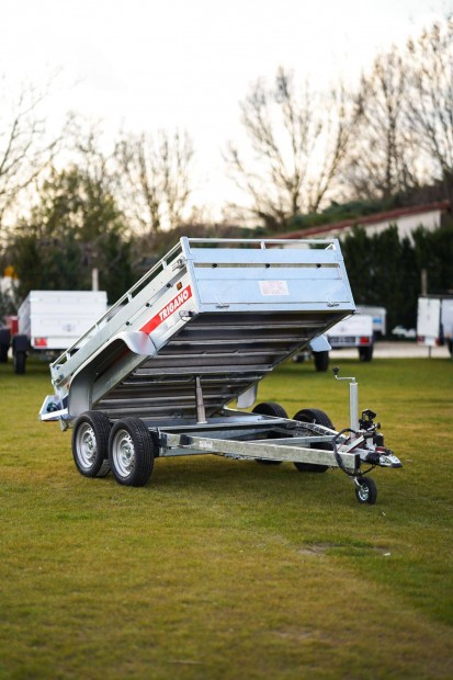 Akcis fkes Trigano (1500 kg) billen plats utnfut 1.419.000 Ft