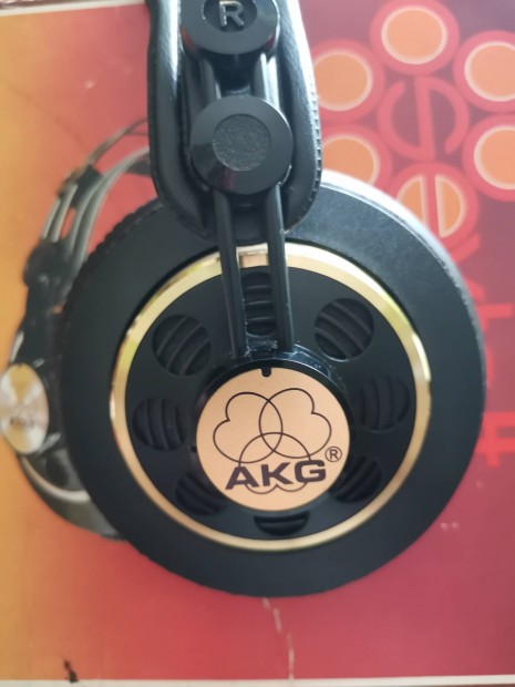 Akg 240 studio fejhallgat 