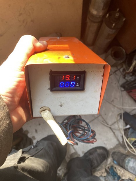 Akku t�lt� 6/12V