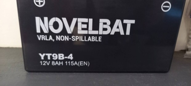 Akkumlátor , Motorkerékpár, Fűnyíró Robogó. 12V 8Ah Újszerű!