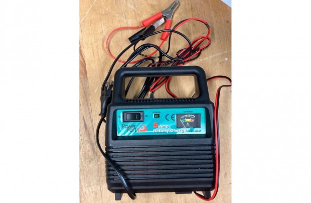 Akkuml�tor t�lt�