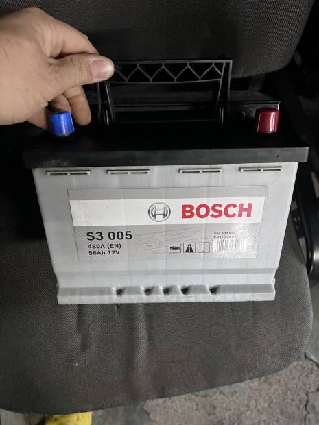 Akkumulator 12v 56ah Bosch Silver