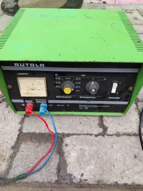 Akkumultor tlt 12-24 volt 20 amper elad 