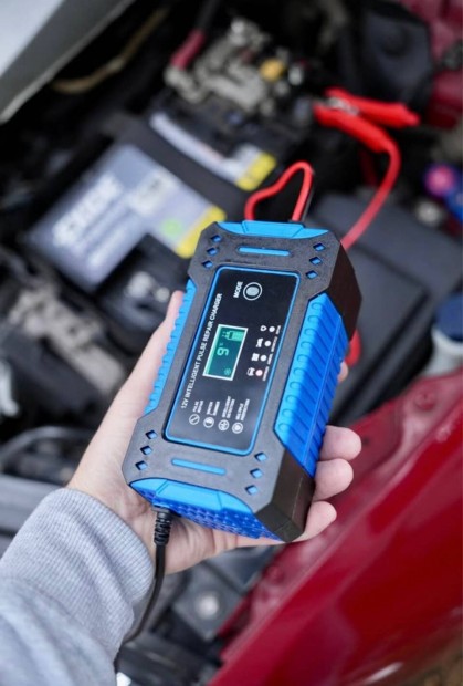 Akkumul�tor t�lt� 4-100ah AGM EFB lemer�lt akku regener�l�sa impulz t�