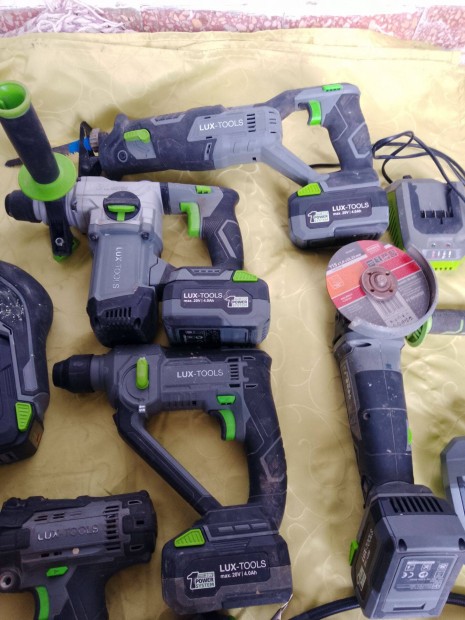 Akkus szett! Nem Makita, Hilti! Lux tools!