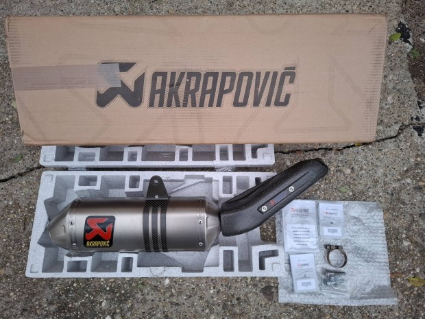 Akrapovic Titanium dob tartozkaival Yamaha Tenere 700