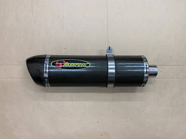 Akrapovic emblms Carbon dob