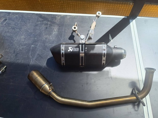 Akrapovic kipufogó robogóra (zozizo)