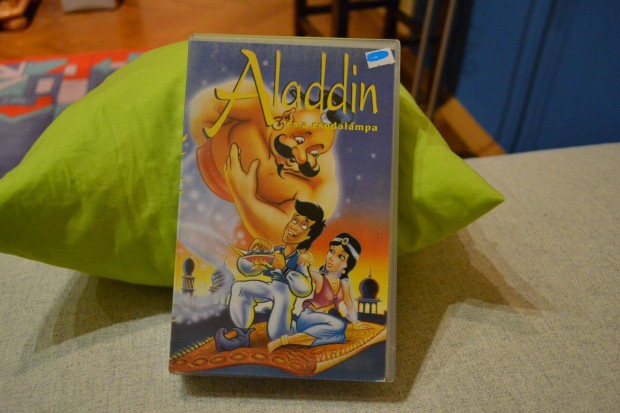 Aladdin s a csodalmpa VHS kazetta szinkronizlt film kb 60perc