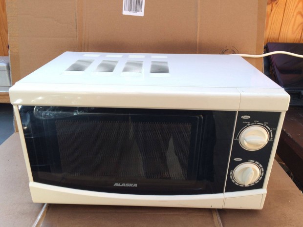 Alaska Mikrohullm St Mikr 700 W