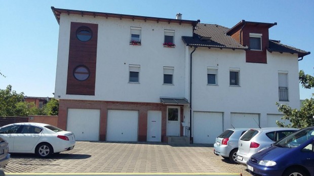 Albrlet kiad Hatvanban