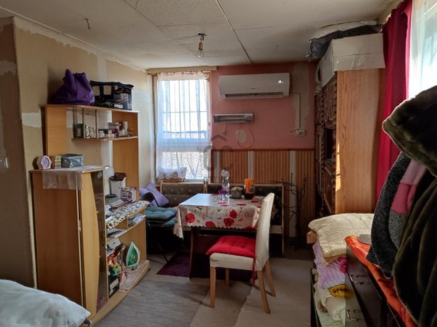 Albertirsai 35 nm-es h�z elad�