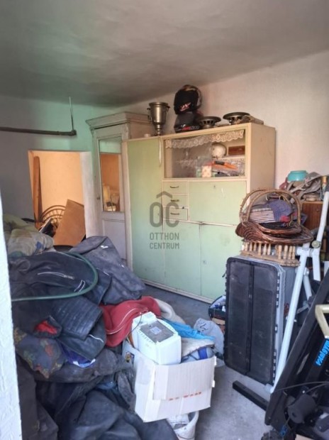 Albertirsai 85 nm-es h�z elad�