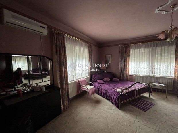 Albertirsai elad� 149 nm-es h�z