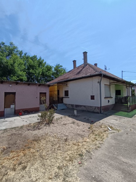 Albertirsán Hitelképes Családi ház eladó!