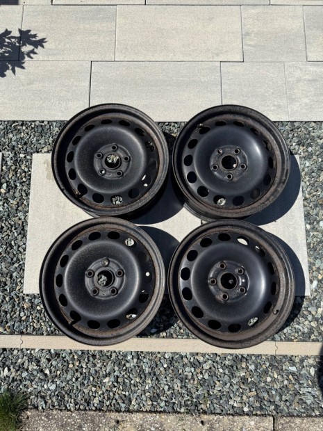 Alcar 8667 6.5x16 ET46 5x112 acélfelni
