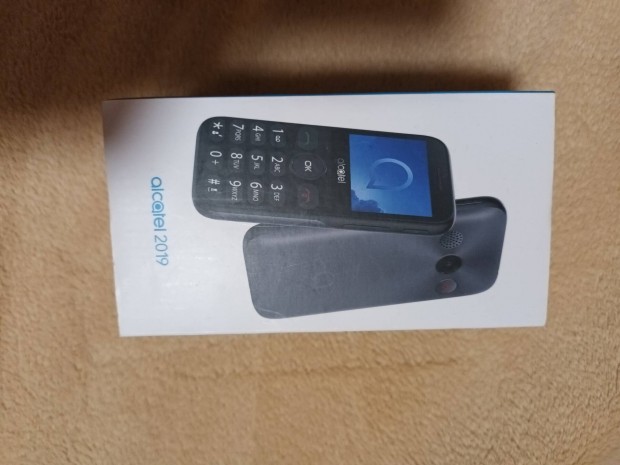 Alcatel 2019 nyomgombos mobiltelefon