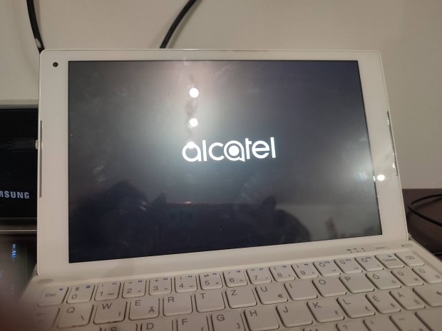 Alcatel tablet bilenyuzetevel ,karcmentes llapotban 