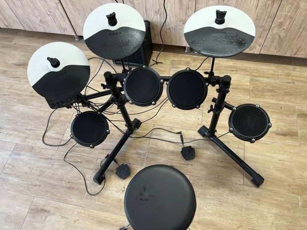 Alesis Elektromos dobfelszerelés