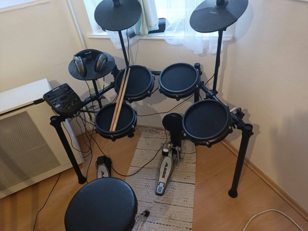 Alesis Nitro Mesh Kit