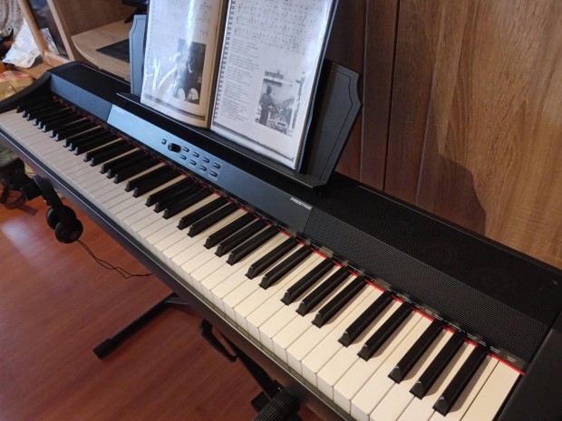 Alesis Prestige slyzott kalapcsmechaniks digitlis zongora