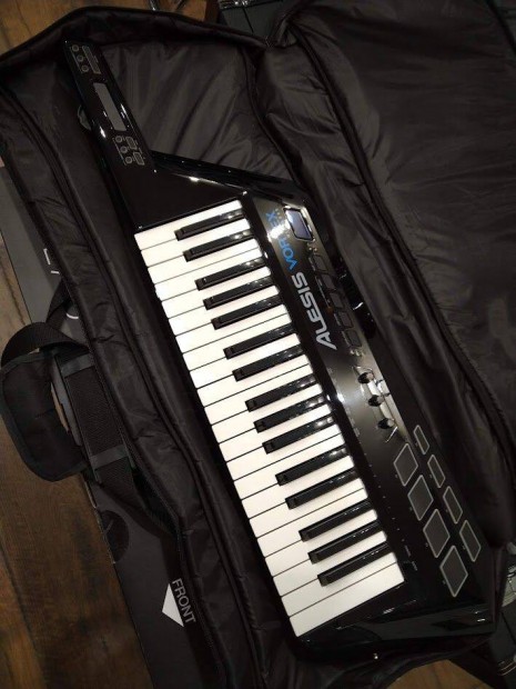 Alesis Vortex Wireless - MIDI Keytar kontroller - Szintetiztor