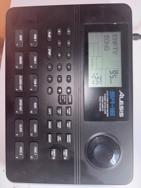 Alesis dobgép