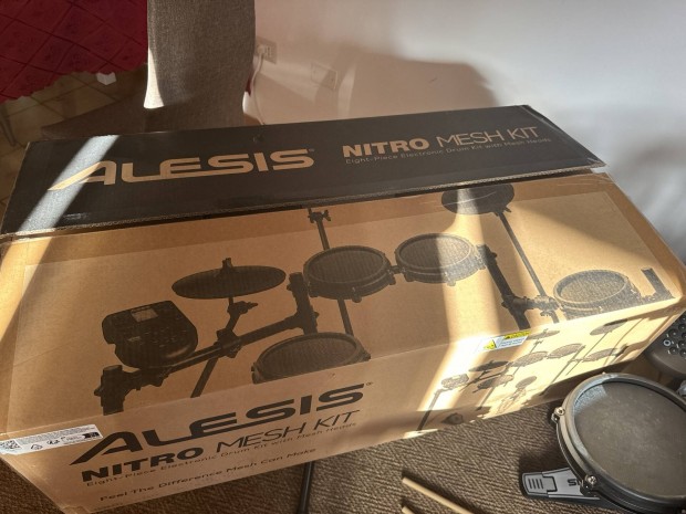 Alesis nitro mesh kit elad