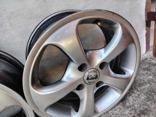 Alessio 15" alufelni garnitra