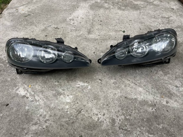 Alfa 147 fenyszóró pár