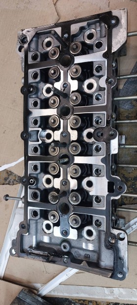 Alfa 156 1.9jtd 16v hengerfej