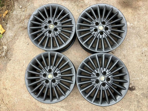 Alfa 166 5x108 17" alufelni garnitúra újrafényezve