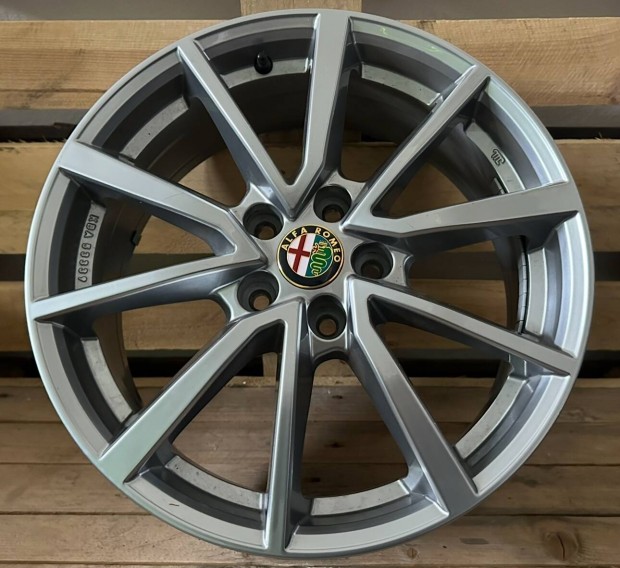 Alfa 17es alufelni 5x110 Giulietta 159