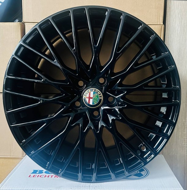 Alfa 18as gyri alufelni 5x110 Giulietta Brera Spider 159