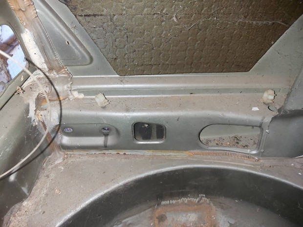 Alfa 75 karossz�ria