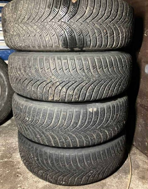 Alfa GT 147 156 téli lemezfelni DOT21 Hankook gumival 185/65 R15