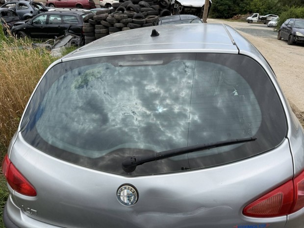 Alfa Romeo 147(00-) 1.6 16 V T . Spark hts szlvd 