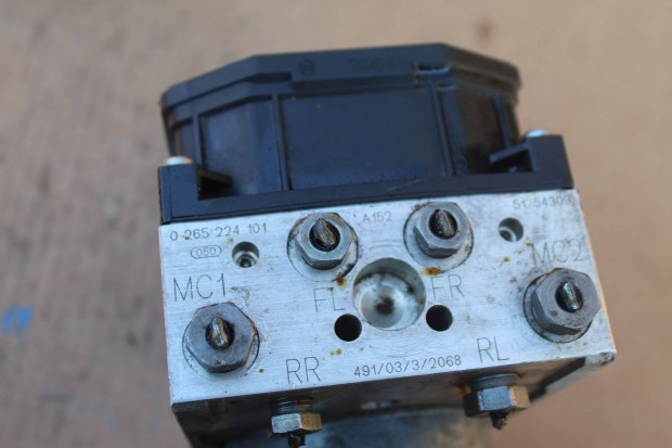 Alfa Romeo 147 2000 1.9JTD ABS kocka 51754309 (78)