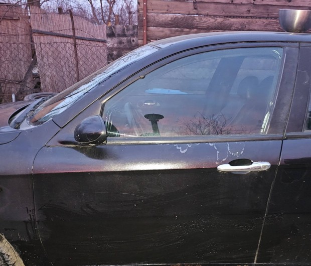 Alfa Romeo 147 bal első fekete ajtó 15000